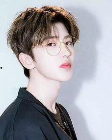 蔡徐坤爆料模板视频下载,揭秘爆料模板视频背后的制作秘密 第3张 蔡徐坤爆料模板视频下载,揭秘爆料模板视频背后的制作秘密 第3张